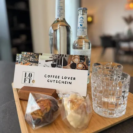 Grosse Designwohnung In Mit Cafe Im Haus Und Nur 5 Min Zum Bahnhof, Bodensee, Messe & Flughafen Διαμέρισμα *