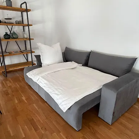 Grosse Designwohnung In Mit Cafe Im Haus Und Nur 5 Min Zum Bahnhof, Bodensee, Messe & Flughafen Διαμέρισμα